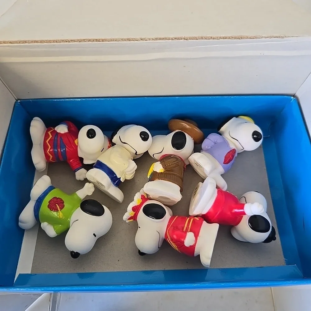McDonald's Snoopy BOX World‎ Tour